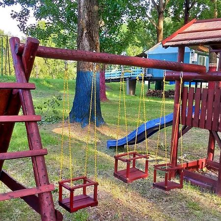 Tisza Camping & Kalandpark Tokaj Hotel Rakamaz Ngoại thất bức ảnh