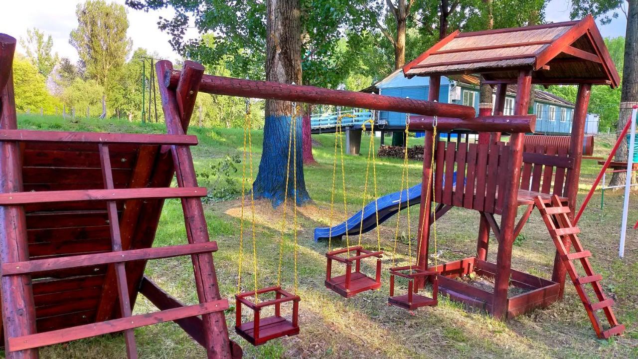 Tisza Camping & Kalandpark Tokaj Hotel Rakamaz Ngoại thất bức ảnh