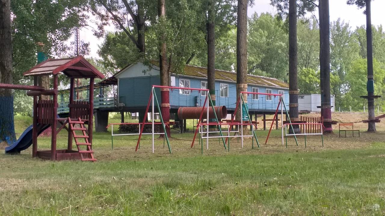 Tisza Camping & Kalandpark Tokaj Hotel Rakamaz Ngoại thất bức ảnh